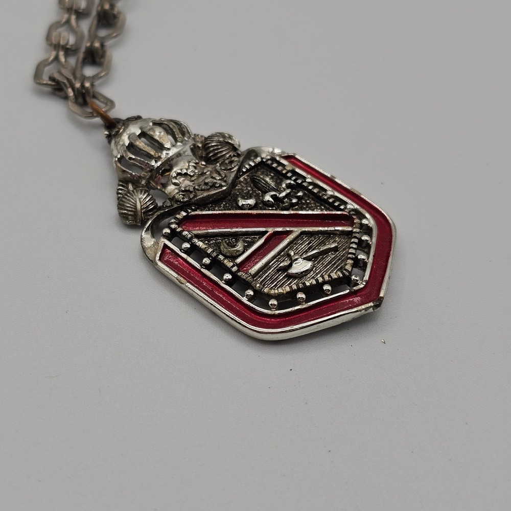 Medieval Style Crest Shield Pendant Necklace Heraldic Silver Tone Red Crown - Picture 10 of 10